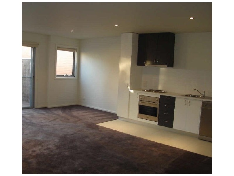 6b Fairway Street, Frankston VIC 3199