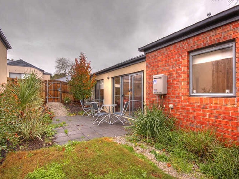 4/49 Culcairn Drive, Frankston South VIC 3199