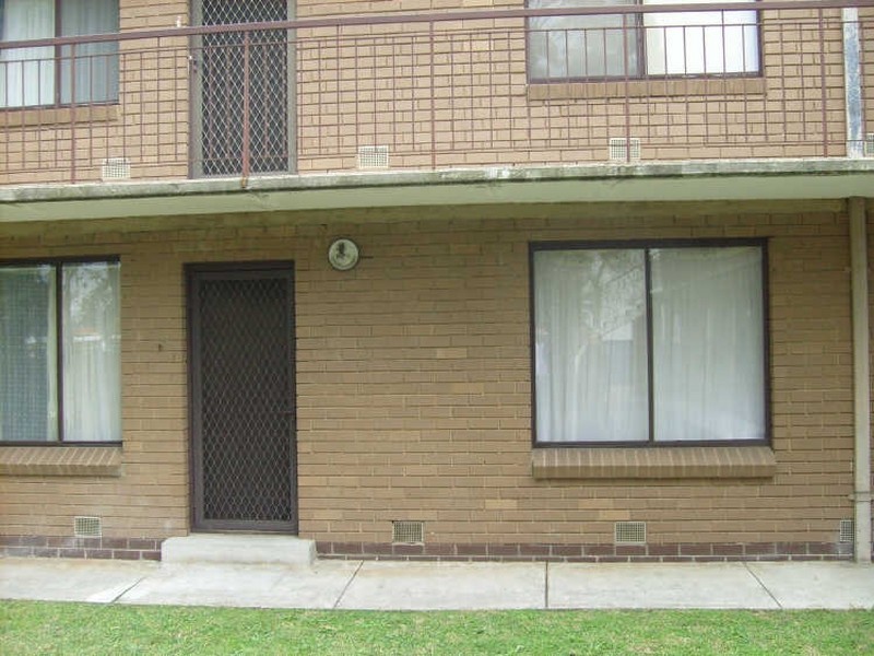 2/74 Beach Street, Frankston VIC 3199