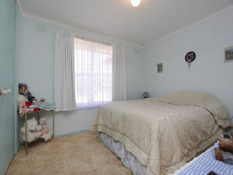 166 Karingal Drive, Frankston VIC 3199