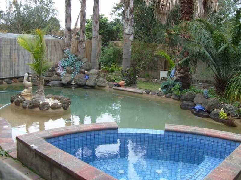 4 Ferndale Drive, Frankston VIC 3199