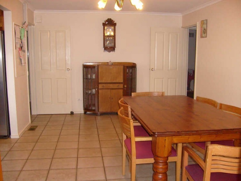 4 Ferndale Drive, Frankston VIC 3199