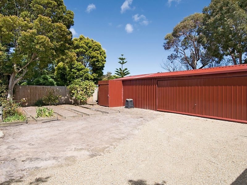 10 The Avenue, Mccrae VIC 3938
