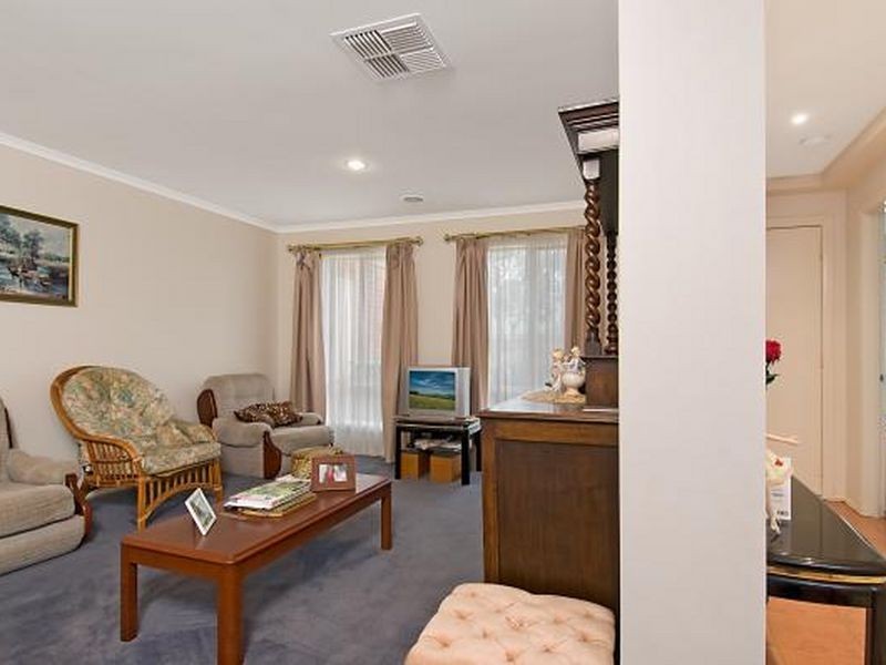 5 Manorwoods Drive, Frankston VIC 3199