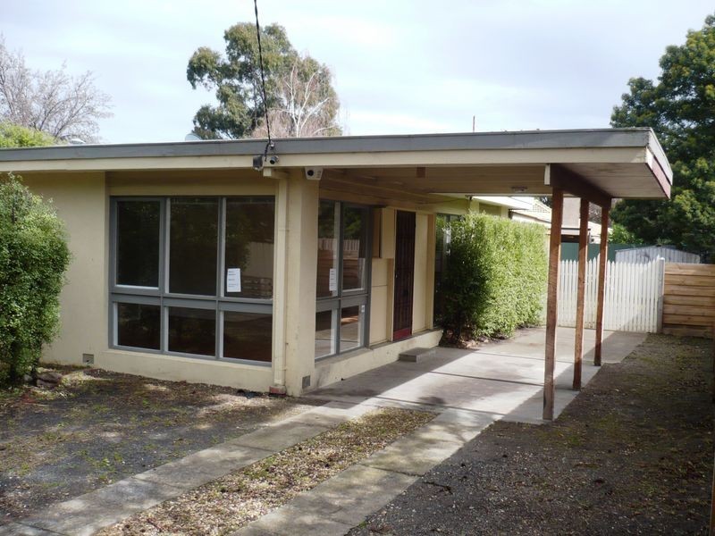 72 Lindrum Road, Frankston VIC 3199