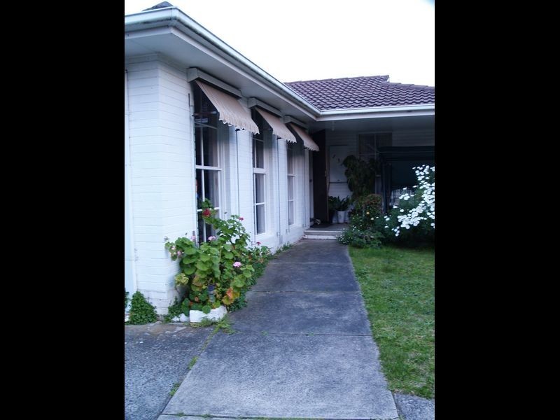 131 Karingal Drive, Frankston VIC 3199