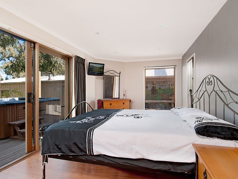 10 Palkana Street, Frankston VIC 3199