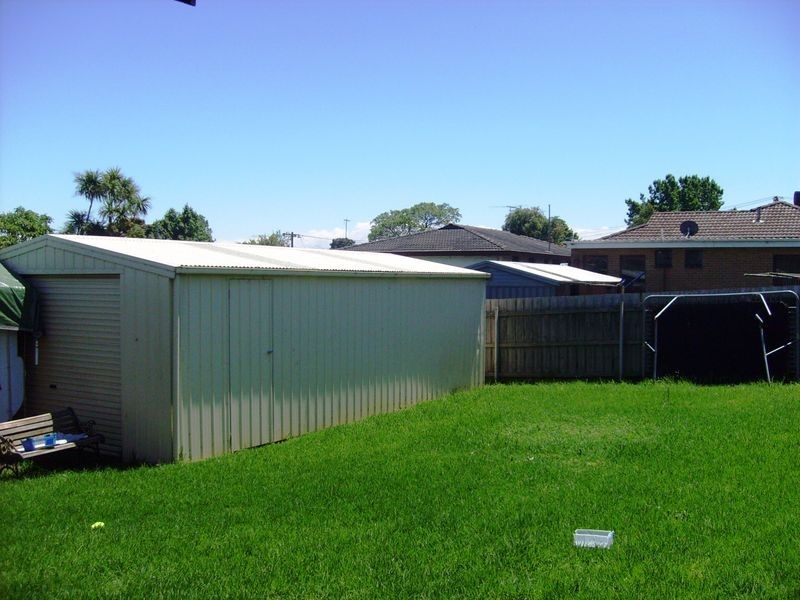 11 Meerlu Avenue, Frankston VIC 3199