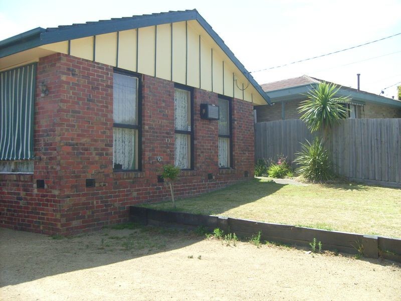11 Meerlu Avenue, Frankston VIC 3199