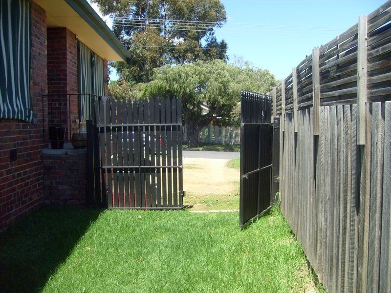 11 Meerlu Avenue, Frankston VIC 3199