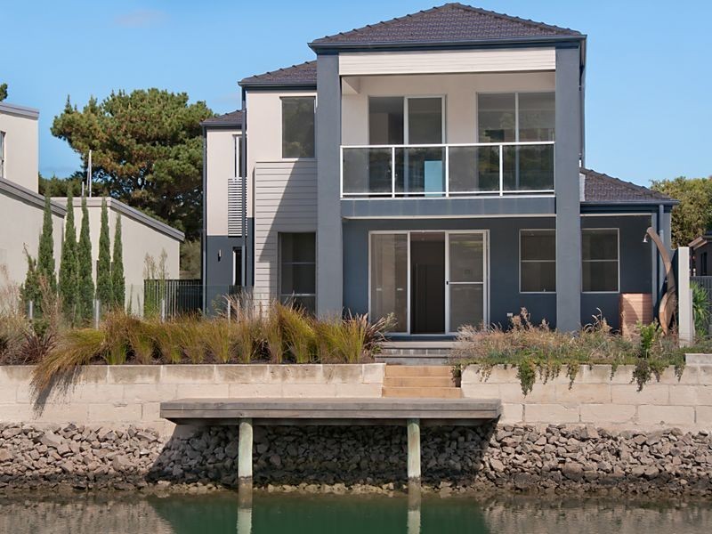 5 Clipper Quay, Safety Beach VIC 3936