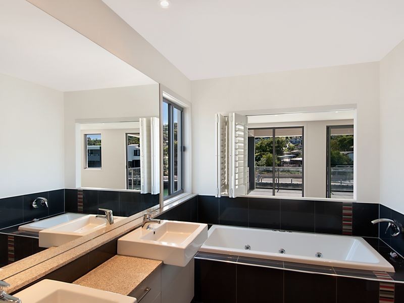 5 Clipper Quay, Safety Beach VIC 3936