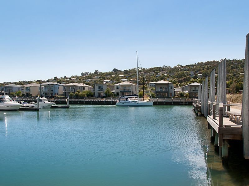 5 Clipper Quay, Safety Beach VIC 3936