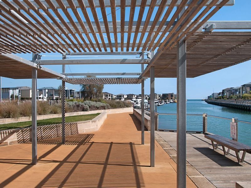 5 Clipper Quay, Safety Beach VIC 3936