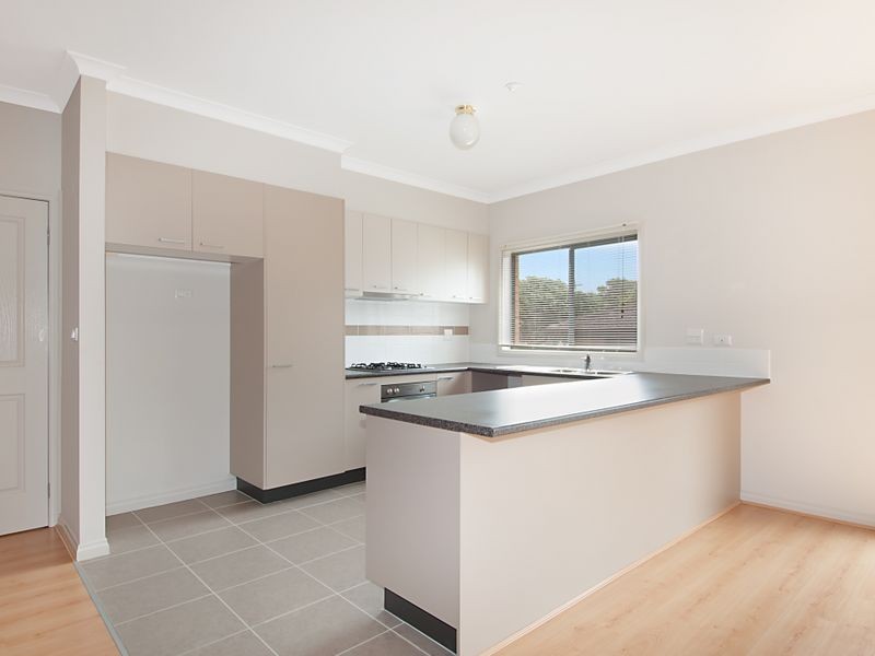 27 Culburra Ave, Frankston VIC 3199