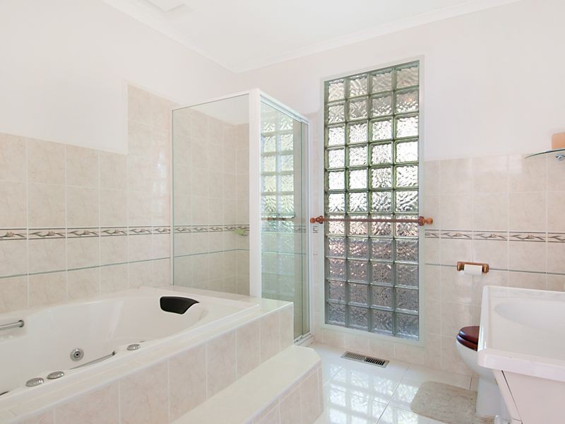 34 Fleetwood Cres, Frankston South VIC 3199