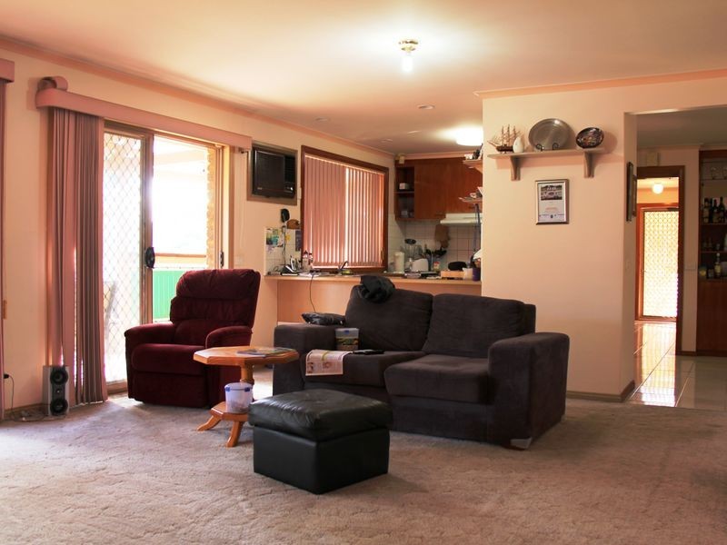 9 Fieldlark Court, Carrum Downs VIC 3201