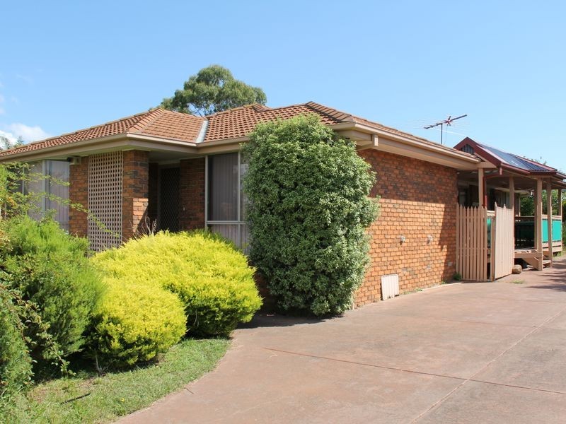 9 Fieldlark Court, Carrum Downs VIC 3201