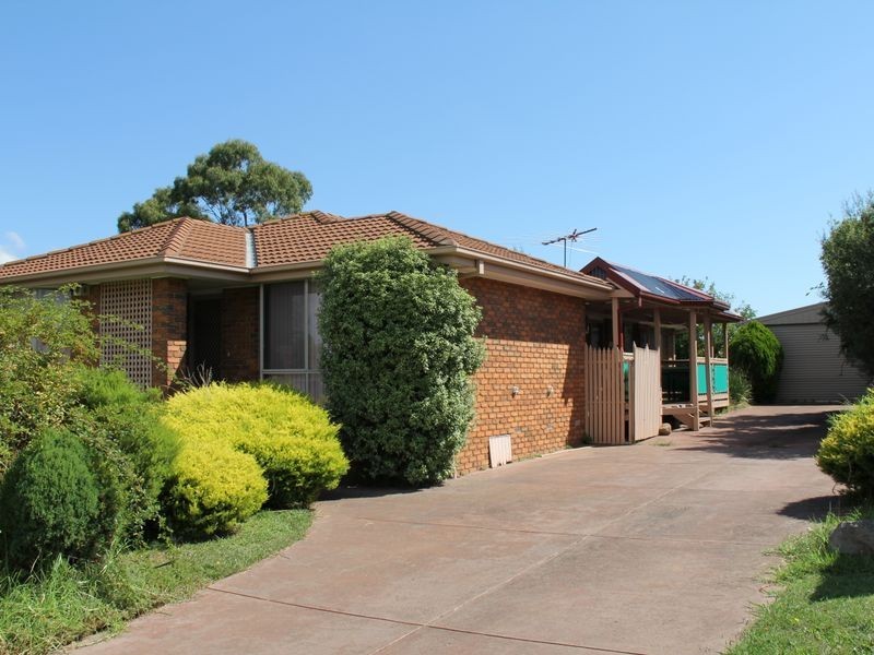 9 Fieldlark Court, Carrum Downs VIC 3201