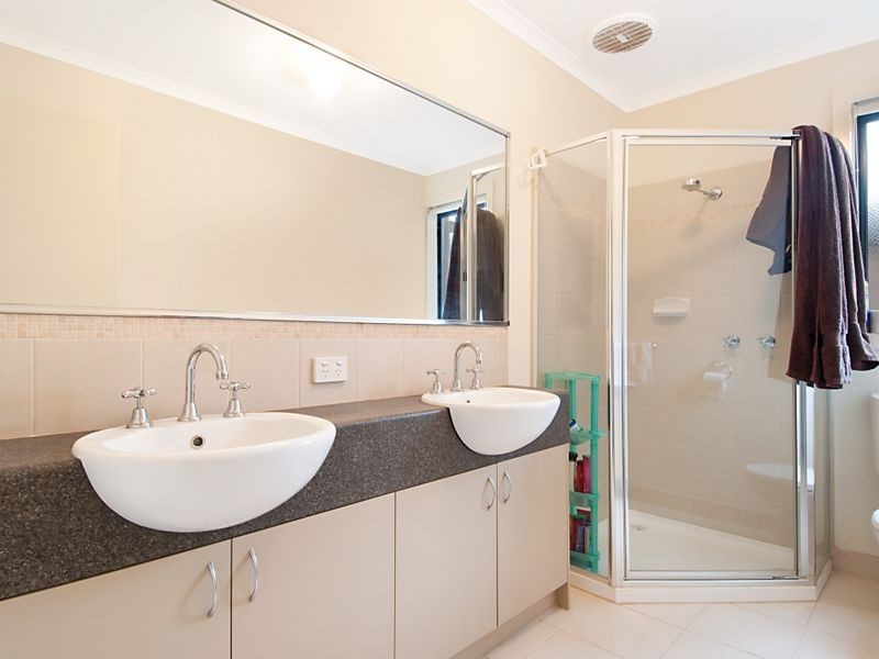2/8A Mina Crt, Carrum Downs VIC 3201