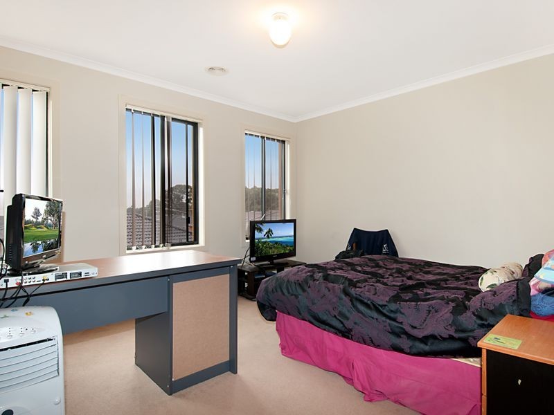 2/8A Mina Crt, Carrum Downs VIC 3201