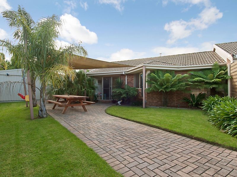 69 Rangeview Drive, Skye VIC 3977