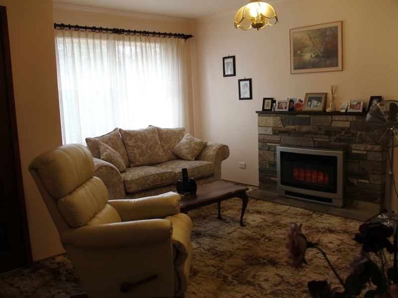 36 Hickory Crescent, Frankston North VIC 3200