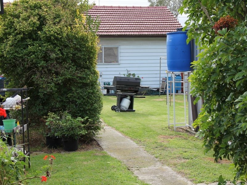 82 Berry Ave, Edithvale VIC 3196
