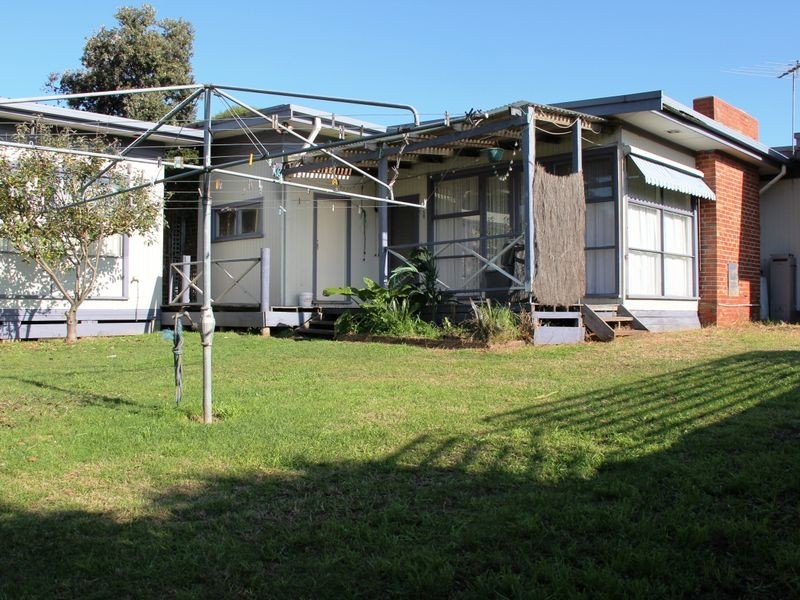 23 Gairloch Drive, Frankston VIC 3199