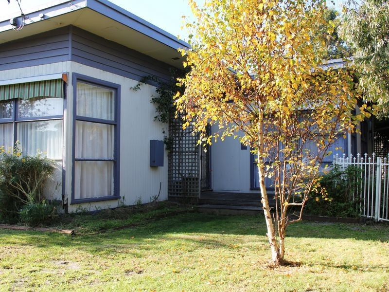 23 Gairloch Drive, Frankston VIC 3199