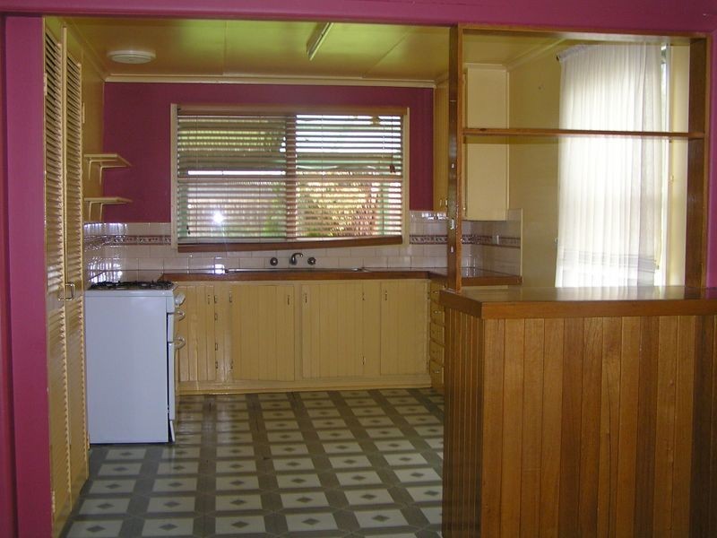 16 Burdett Street, Frankston North VIC 3200