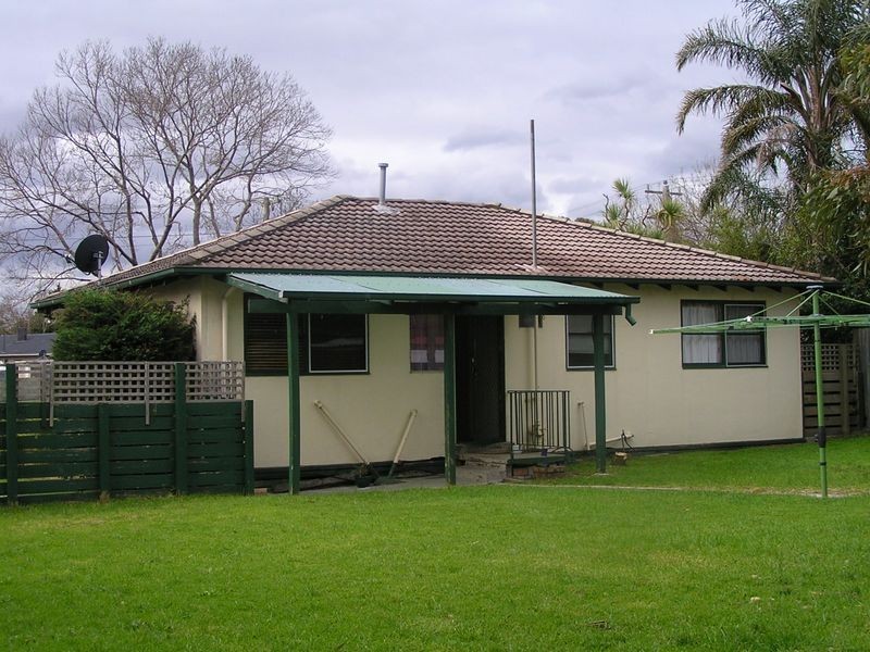 16 Burdett Street, Frankston North VIC 3200