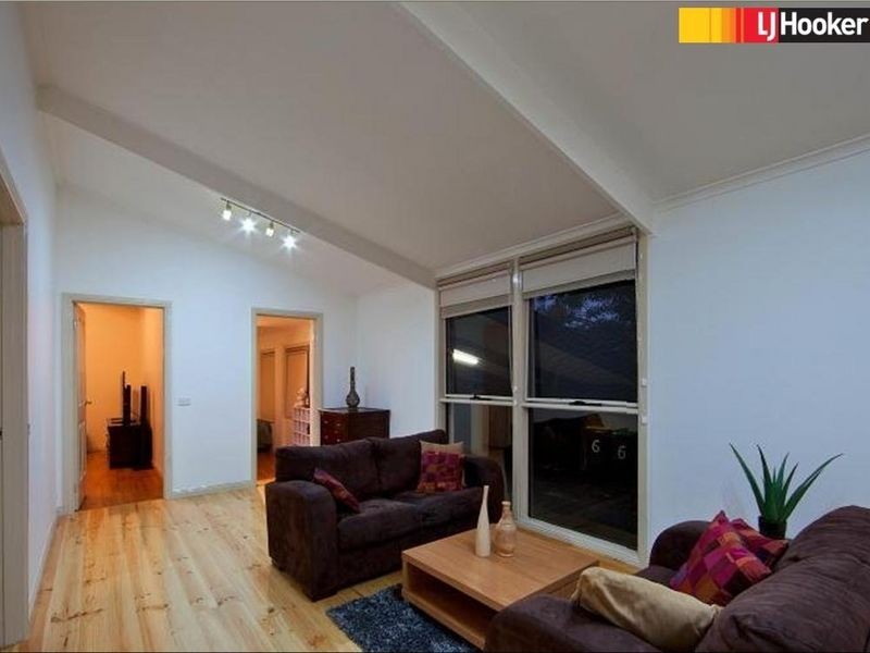 6 Elenya Court, Frankston VIC 3199