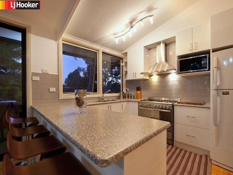 6 Elenya Court, Frankston VIC 3199