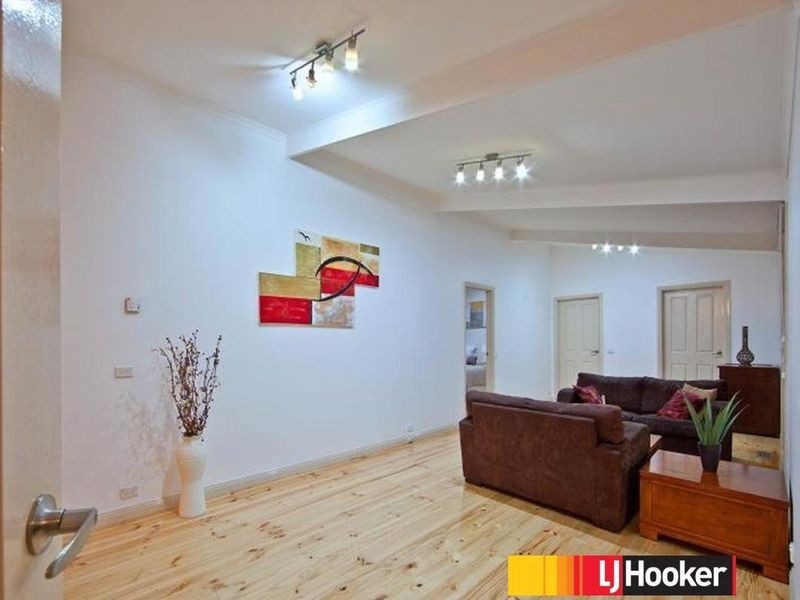 6 Elenya Court, Frankston VIC 3199