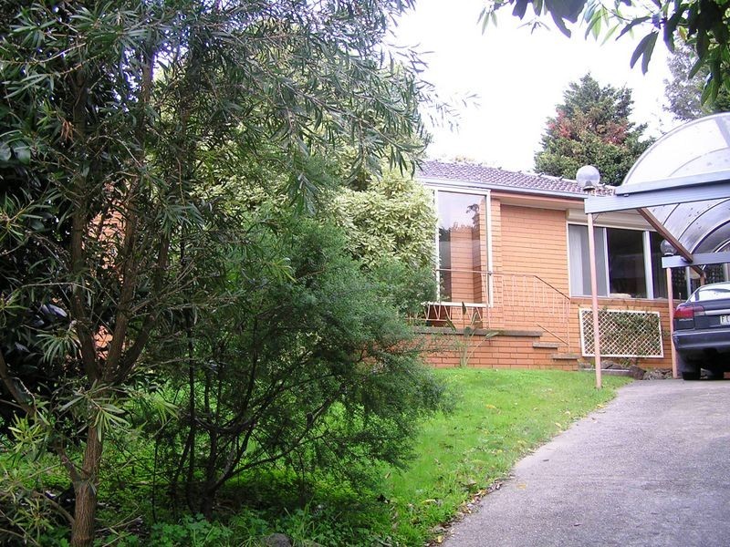 8 Viola Court, Frankston VIC 3199