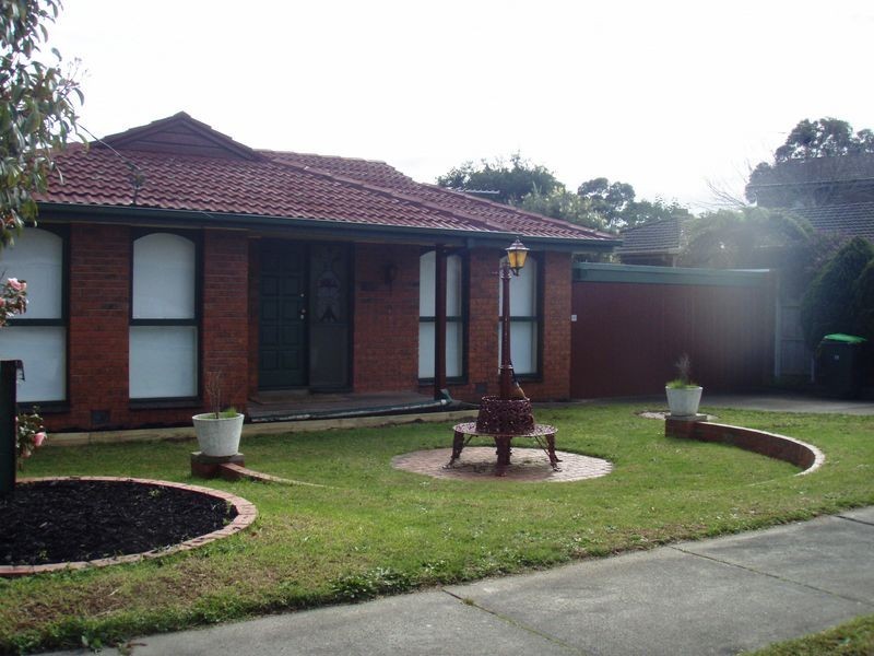 29 Oaklands Crescent, Frankston VIC 3199