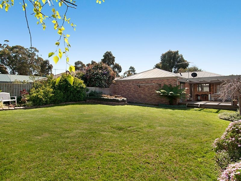 10 Highland Drive, Frankston South VIC 3199