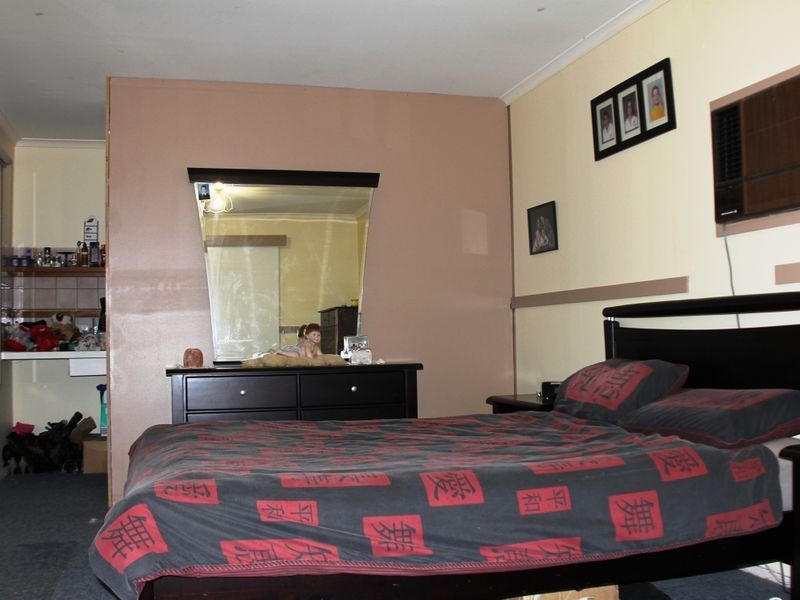 18 Marlock Street, Frankston North VIC 3200