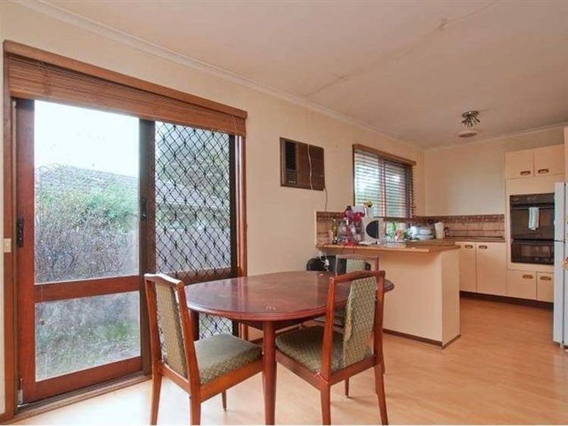 3/11 Shaftesbury, Frankston VIC 3199