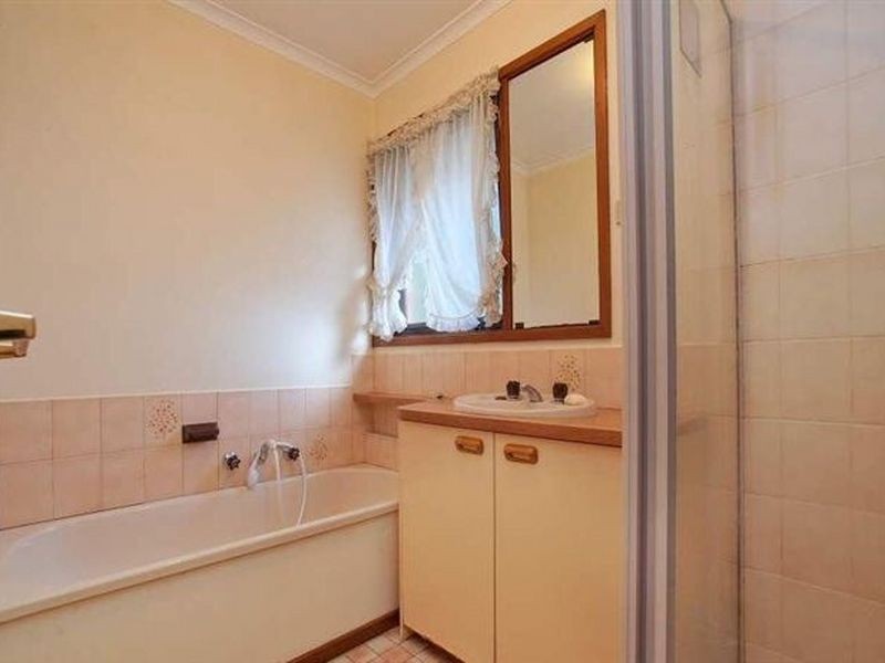 3/11 Shaftesbury, Frankston VIC 3199