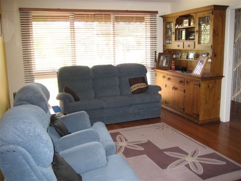 16 Raphael Crescent, Frankston VIC 3199