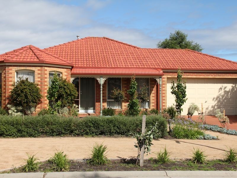 8 Victory Way, Carrum Downs VIC 3201