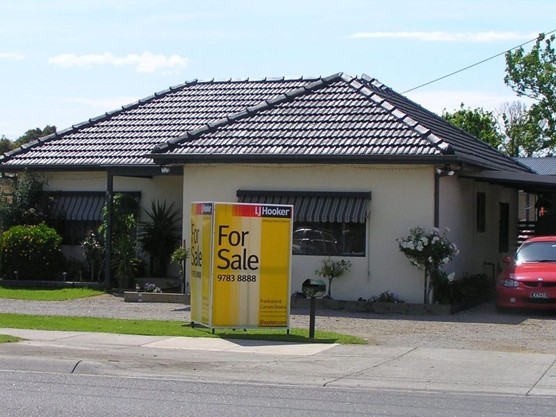 52 McMahons Rd, Frankston VIC 3199