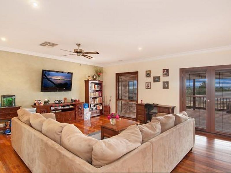 64 Appleberry Avenue, Langwarrin VIC 3910