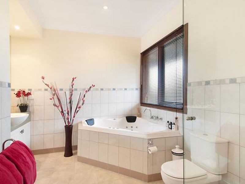 64 Appleberry Avenue, Langwarrin VIC 3910
