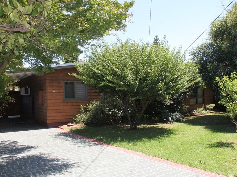 43 Queen St, Frankston VIC 3199
