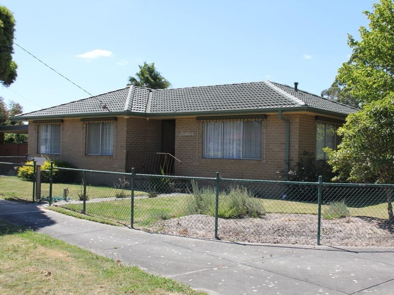 7 Gomi Court, Frankston VIC 3199