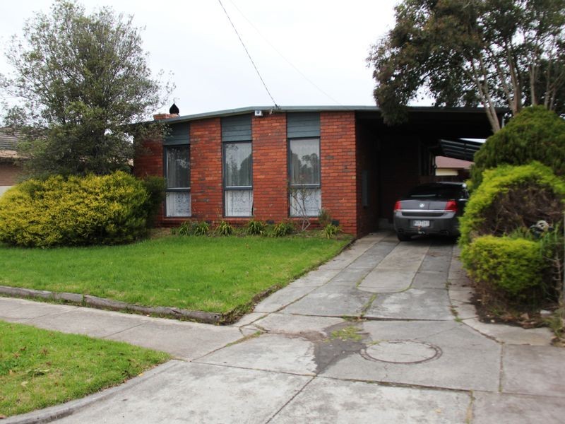 82 Wangarra Rd, Frankston VIC 3199