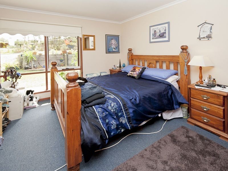 6 Bridgewater Crt, Langwarrin VIC 3910